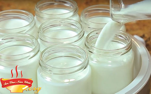Bước 4 cách làm sữa chua tại nhà